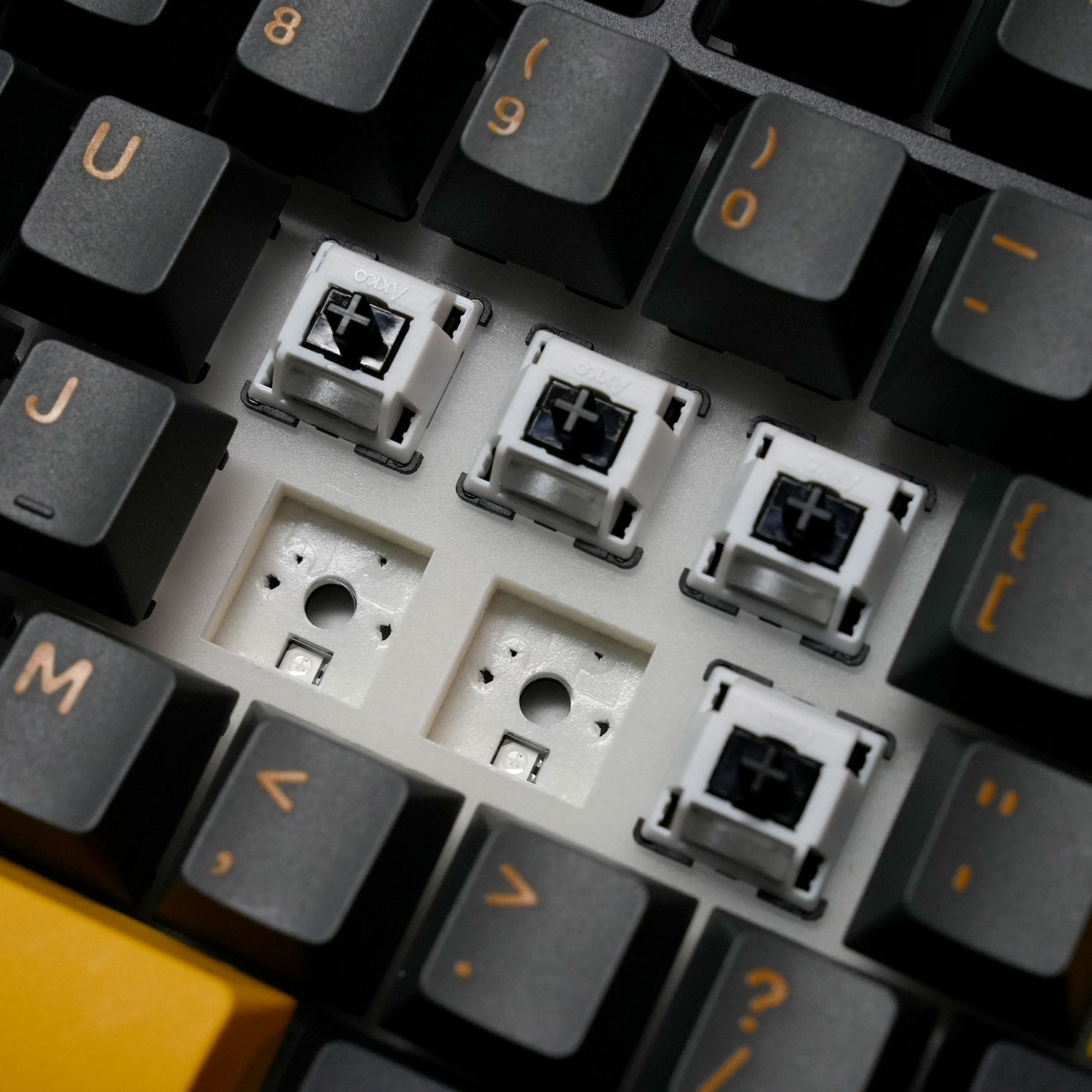 Akko 5087 V3 Tri-mode Keyboard - Gaming Keyboard Tkl incelemesi ve fiyatı